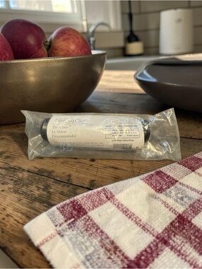 The Pampered Chef The Corer NEW